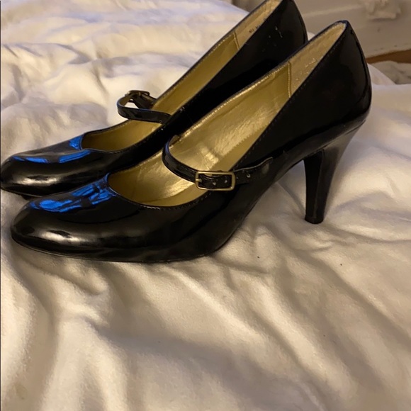 Liz Claiborne Maryjanes - Picture 1 of 3